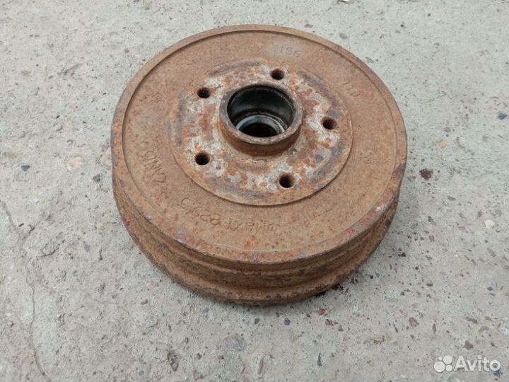 Тормозной барабан задний Renault Duster K4MA690