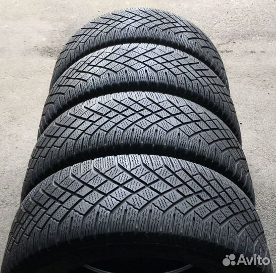 Continental ContiVikingContact 7 225/60 R16