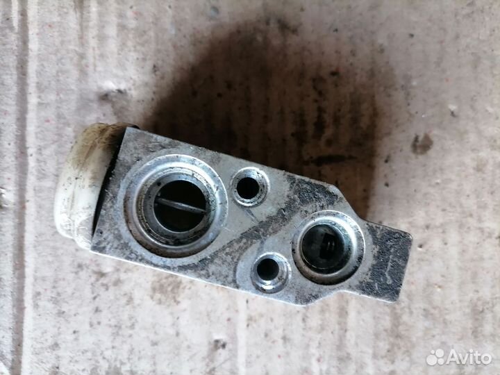 Клапан кондиционера Шевроле лачетти