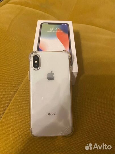 iPhone X, 64 ГБ