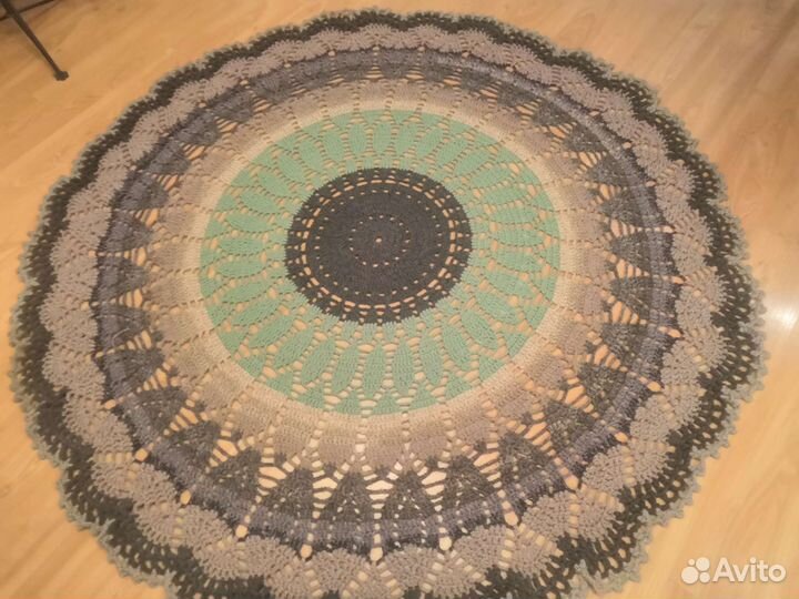 Ковер шерстяной новый