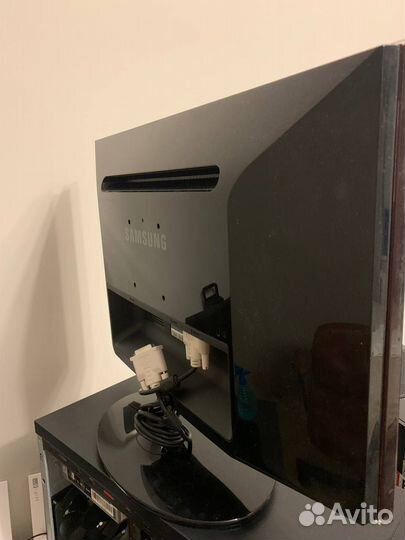 Монитор Samsung 22 дюйма