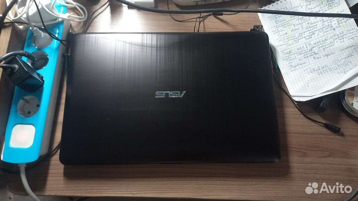 Ноутбук asus