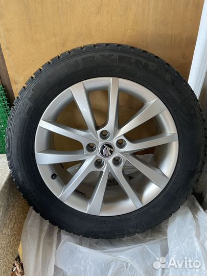 R18 Nexen Winguard Ice 235/55, PCD 5x112 DIA 57.1