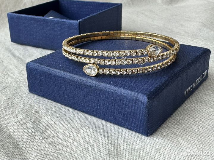 Браслет Swarovski с камнями