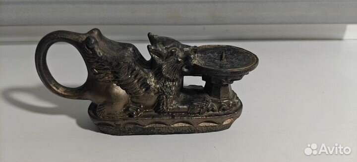 Подсвечник грифон