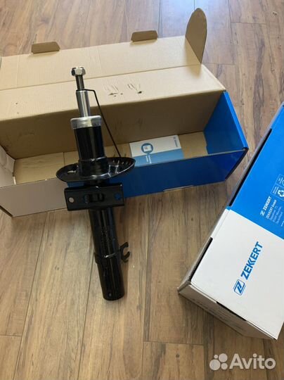 Амортизатор передний VW Polo