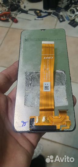 Экран Самсунг А12 в рамке