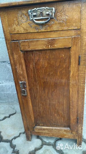 Тумбочка старинная