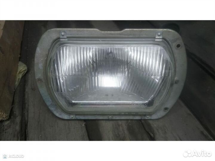 Фара на mitsubishi canter FE315BN