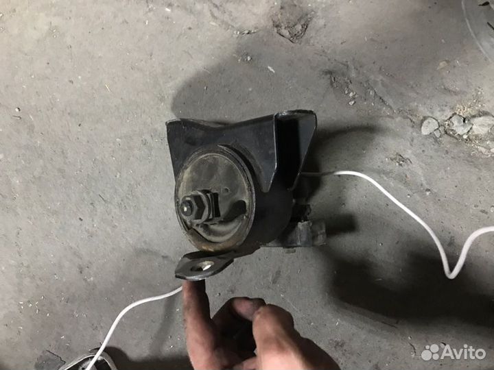 Подушка двигателя передняя правая Toyota Carina