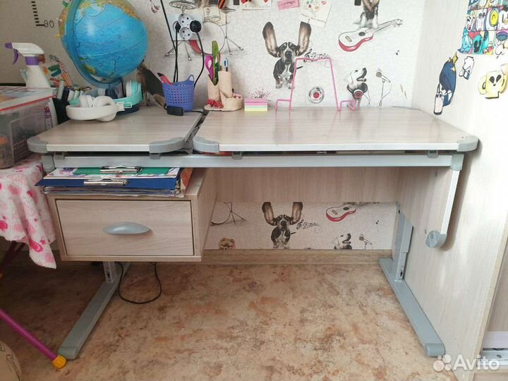 Растущая парта, стол письменный