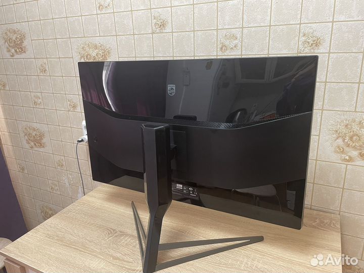 Монитор 4k 32дюйма