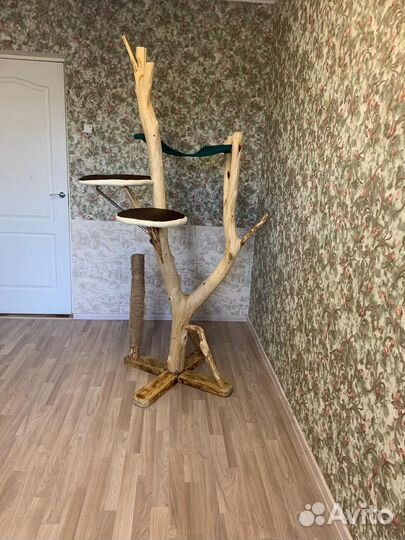 Дерево с лежанками для кошек