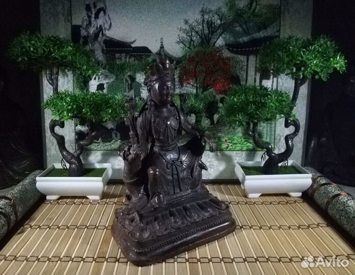 Антиквариат Будда на небесном льве/собаке Фо