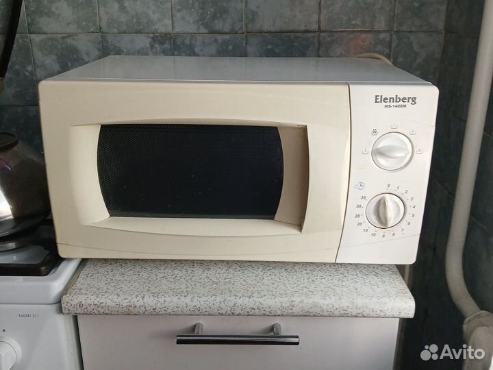 Микроволновая печь Elenberg на запчасти