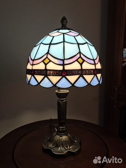 Лампа настольная в стиле Тиффани новая