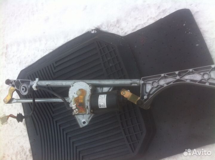 Трапеция стеклоочистителей Mercedes W203