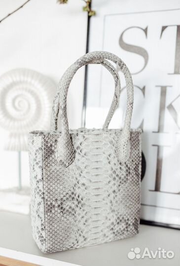 Сумка из кожи питона