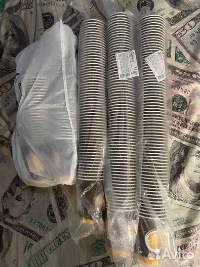 Крышки для кофе 73 мм и одноразовые стаканы