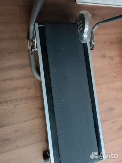 Механическая беговая дорожка