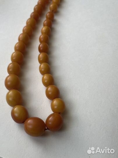 Антикварные янтарные бусы