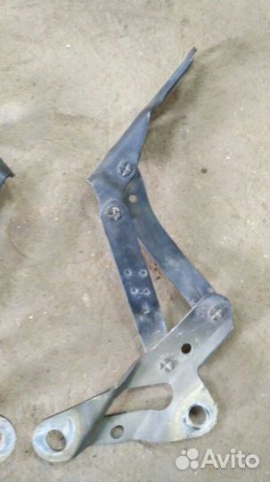 Петля капота Ford Galaxy 1995-2006