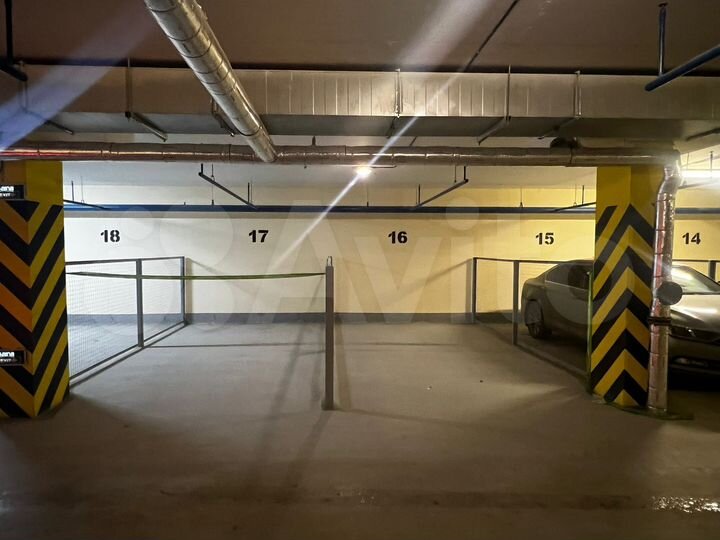 Машиноместо, 16 м²