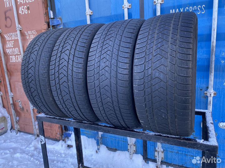 Pirelli Scorpion Winter 285/45 R20