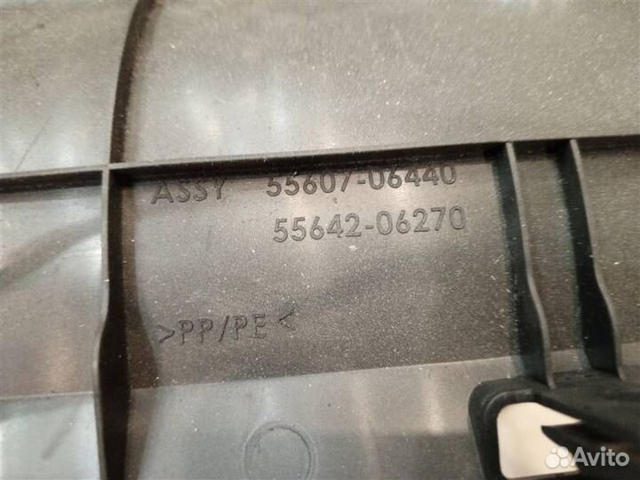 Накладка торпедо Toyota Camry XV70 2017