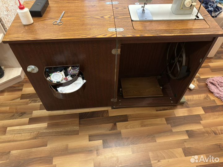 Швейная машина Подольск 142