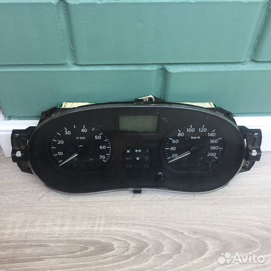 Щиток приборов Renault Sandero 1 2009-2014