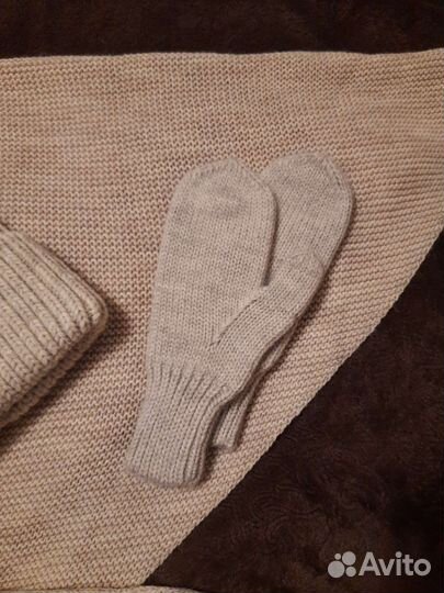 Теплый зимний набор: шапка, варежки, платок