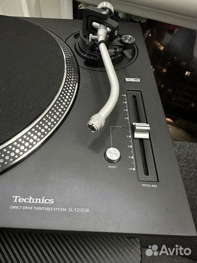 Виниловый проигрыватель technics