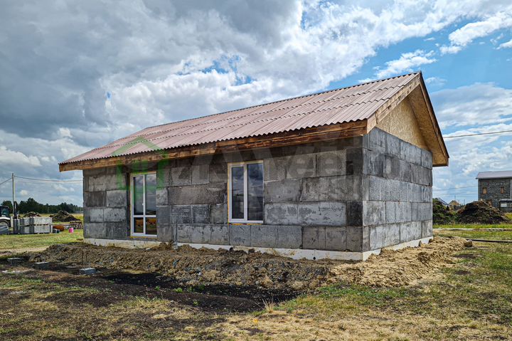 Дом 65 м² на участке 5 сот.