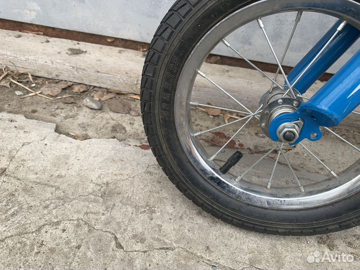 Детский велоспед 12