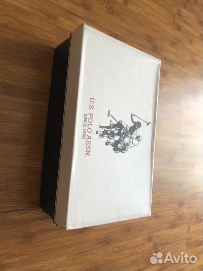 Кроссовки uspa