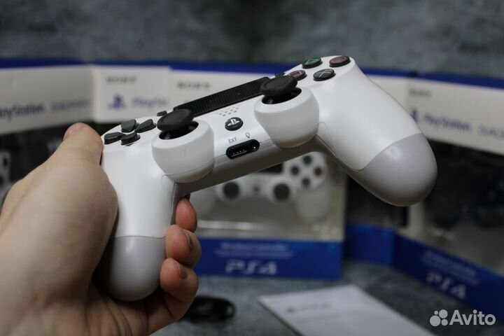 Геймпад для PS4 белый
