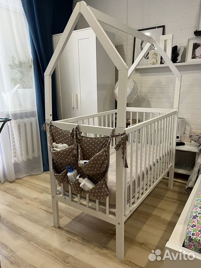 Кроватка детская с матрасом