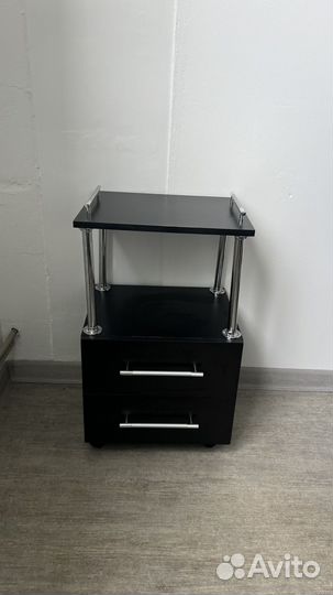 Косметологический столик