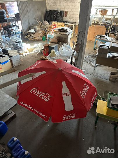 Уличный зонт кока кола