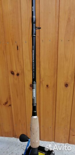 Спиннинг с катушкой