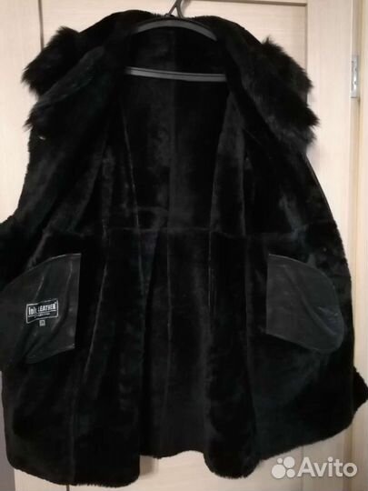 Дубленка натуральная женская, в отличном состоянии