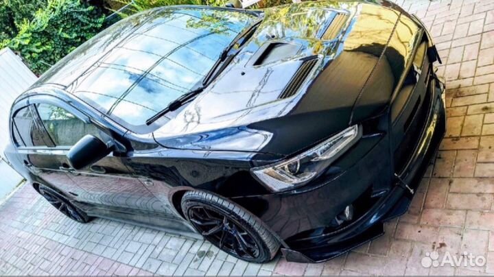 Губа сплиттер на Mitsubishi