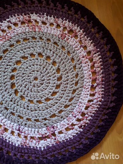 Вязаный ковёр