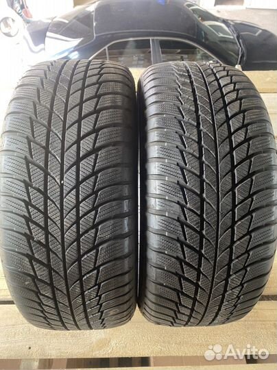 Bridgestone Blizzak LM-001 225/50 R17
