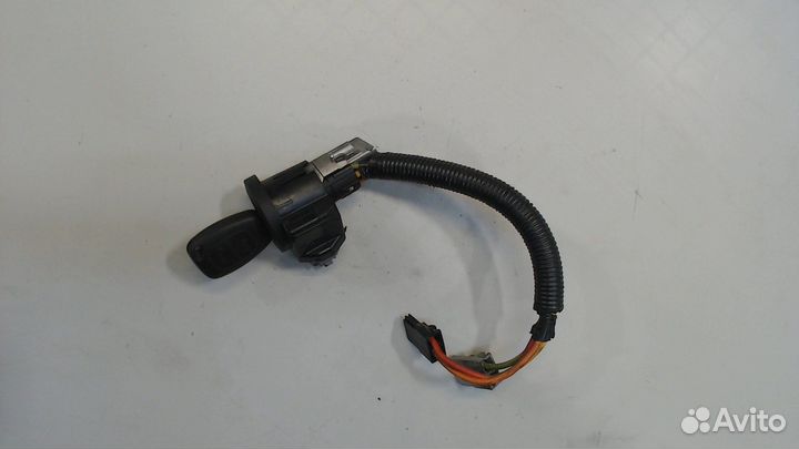 Замок зажигания Nissan Primastar, 2004