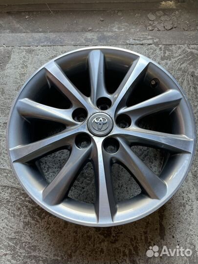 Литые диски на toyota camry R16