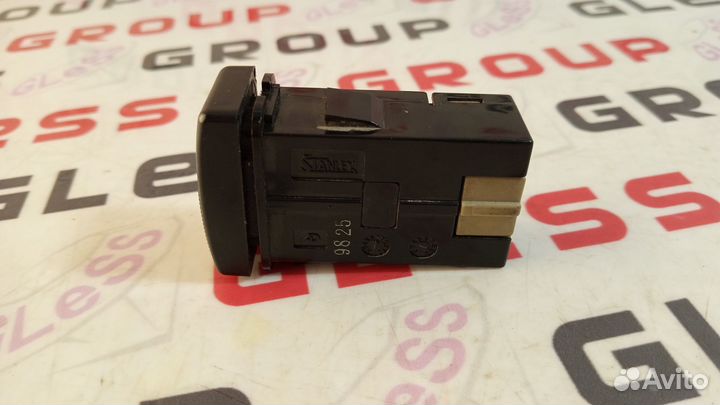 Кнопка включения обогрева двигателя SK б/у