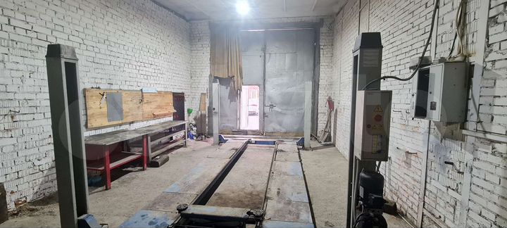 Гараж, > 30 м²